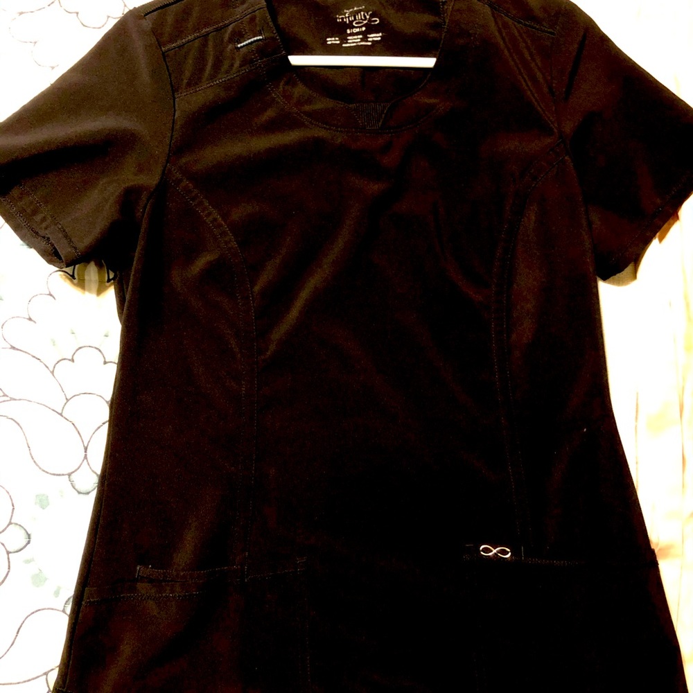 Infinity Cherokee scrub top small